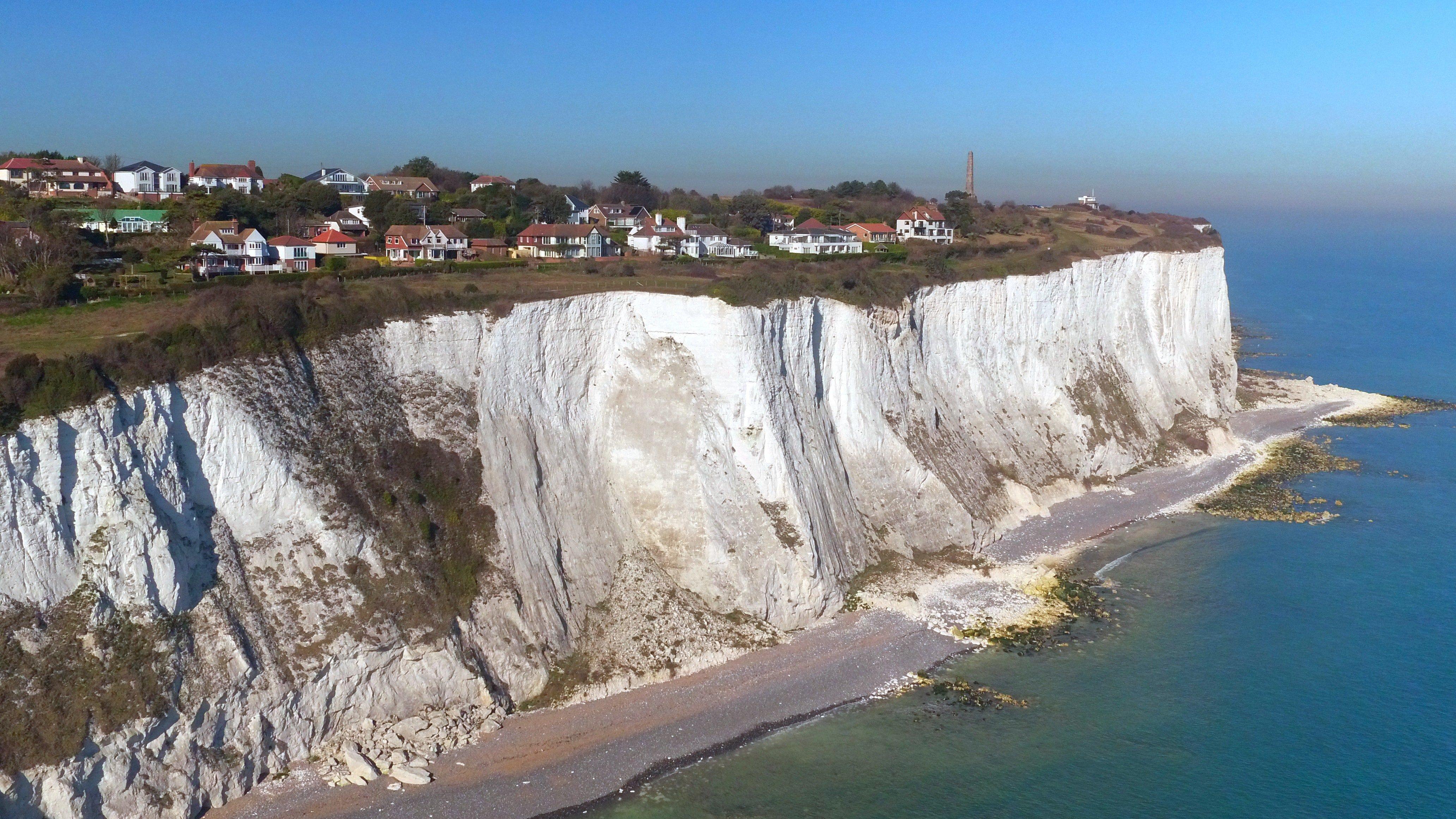 Holiday Inn Express Folkestone Channel Tunnel, An Ihg Hotel Esterno foto